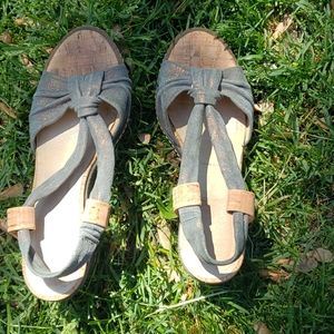 Donald Pilner cork blue and gold wedge.